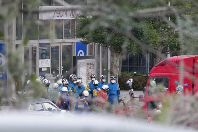 Aftermath of strong earthquake in Kumamoto Pref. Search and rescue operations continue at a destroyed Aeon Mall building in Kashima, Kumamoto Prefecture, on July 29, 2026, a day after an explosion apparently triggered by a gas leak following a powerful earthquake that hit the southwestern Japan prefecture.  A14AA0005624354P