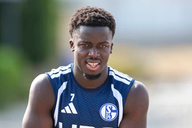 30.07.2026, Fussball, Training des FC Schalke 04. Christian Gomis (FC Schalke 04). Gelsenkirchen Trainingsgelände FC Schalke 04 NRW Deutschland xRHR-FOTO YYx Copyright: RHR-FOTOx RHR-FOTO YY