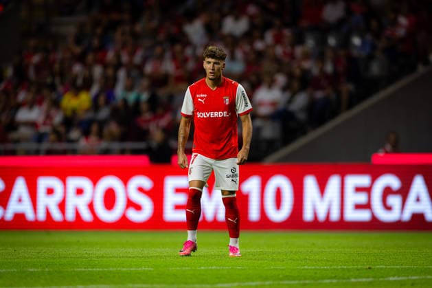 Diogo Travassos seen during UEFA Conference League qualifying game between teams of SC Braga and FK Zeleznicar Pancevo (Luis Santos Ball Raw Images) Braga Estadio Municipal de Braga Portugal Copyright: xLuisxSantosx luissantos_braga_zeleznicar_2627_92