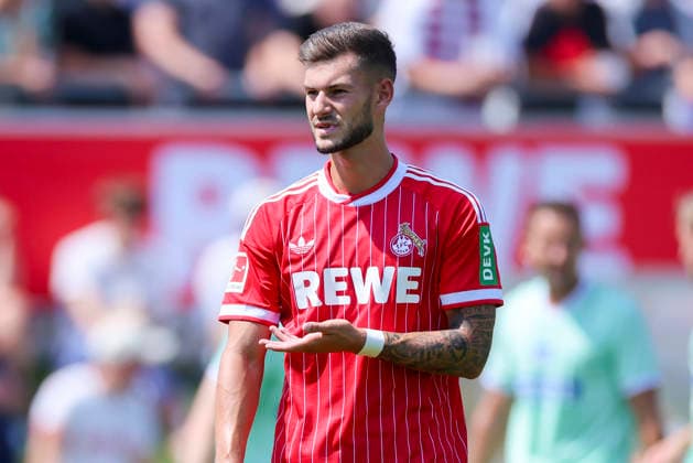 Tom Krauss (1. FC Köln) gestikuliert, Friendly match, 1. FC Köln v Hertha BSC Berlin, Koasastadion am 31. July 2026 in St. Johann in Tirol, Österreich. (Foto von Marco Steinbrenner DeFodi Images) Tom Krauss (1. FC Köln) gestures, Friendly match, 1. FC Köln v Hertha BSC Berlin, Koasastadion, July 31, 2026 in St. Johann in Tirol, Austria. (Photo by Marco Steinbrenner DeFodi Images) -