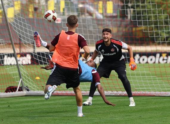 31.07.2026 - Fussball - 2. Fussball - Bundesliga - Saison 2026 2027 - 1. FC Nürnberg Nuernberg FCN ( Club ) - Training - Sportfoto Zink DoGe - xdoxgex - Mohamed Ali Zoma (23, 1. FC Nürnberg FCN ) Robin Lisewski (13, 1. FC Nürnberg FCN )
