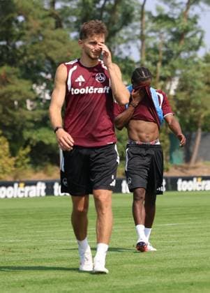 31.07.2026 - Fussball - 2. Fussball - Bundesliga - Saison 2026 2027 - 1. FC Nürnberg Nuernberg FCN ( Club ) - Training - Sportfoto Zink DoGe - xdoxgex - Adam Markhiev (6, 1. FC Nürnberg FCN ) Mohamed Ali Zoma (23, 1. FC Nürnberg FCN )