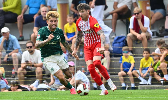 31.07.2026 - Fussball - Saison 2026 2027 - Testspiel Freundschaftsspiel Vorbereitungsspiel - SC Freiburg - SpVgg Greuther Fürth ( Kleeblatt ) - - Sportfoto Zink - xwoxzix - regulations prohibit any use of photographs as image sequences and or quasi-video - only for editorial use - Ole Pohlmann (10, SpVgg Greuther Fürth ) Lukas Kübler (17, SC Freiburg )