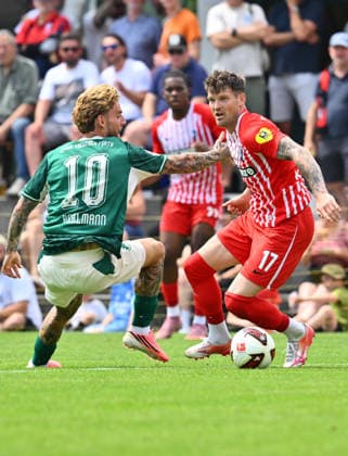 31.07.2026 - Fussball - Saison 2026 2027 - Testspiel Freundschaftsspiel Vorbereitungsspiel - SC Freiburg - SpVgg Greuther Fürth ( Kleeblatt ) - - Sportfoto Zink - xwoxzix - regulations prohibit any use of photographs as image sequences and or quasi-video - only for editorial use - Ole Pohlmann (10, SpVgg Greuther Fürth ) Lukas Kübler (17, SC Freiburg )