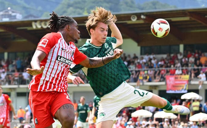 31.07.2026 - Fussball - Saison 2026 2027 - Testspiel Freundschaftsspiel Vorbereitungsspiel - SC Freiburg - SpVgg Greuther Fürth ( Kleeblatt ) - - Sportfoto Zink - xwoxzix - regulations prohibit any use of photographs as image sequences and or quasi-video - only for editorial use - Cyriaque Irie (22, SC Freiburg ) Gian Luca Gian-Luca Itter (27, SpVgg Greuther Fürth )