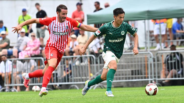 31.07.2026 - Fussball - Saison 2026 2027 - Testspiel Freundschaftsspiel Vorbereitungsspiel - SC Freiburg - SpVgg Greuther Fürth ( Kleeblatt ) - - Sportfoto Zink - xwoxzix - regulations prohibit any use of photographs as image sequences and or quasi-video - only for editorial use - Christian Günter (30, SC Freiburg ) Shinta Appelkamp (8, SpVgg Greuther Fürth )