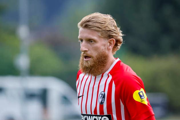 Niklas Beste (SC Freiburg, 19) , Österreich, Fussball, Testspiel, 2026 2027, vs. , 31.07.2026, Schruns Fussballplatz Österreich Copyright: xGrantxHubbsx