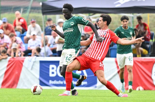 31.07.2026 - Fussball - Saison 2026 2027 - Testspiel Freundschaftsspiel Vorbereitungsspiel - SC Freiburg - SpVgg Greuther Fürth ( Kleeblatt ) - - Sportfoto Zink - xwoxzix - regulations prohibit any use of photographs as image sequences and or quasi-video - only for editorial use - Omar Sillah (42, SpVgg Greuther Fürth ) Igor Matanovic (31, SC Freiburg )