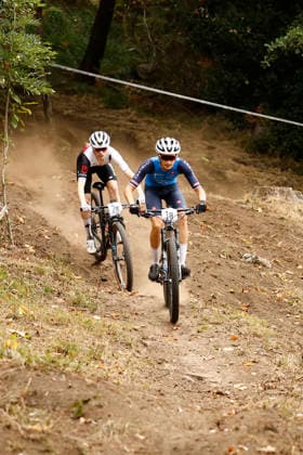 31.07.2026, Monteceneri, Monte Ceneri, 2026 UEC MTB European Championship, EM, Europameisterschaft XCR Team Relay s Final (cross country team relay) Jacopo Putaggio 1B (ITA, Junior Men) and Men Gygax 2B (SUI, Junior Men) leading the race Monteceneri Monte Ceneri Ticino Switzerland Copyright: xJustPictures.ch FrancescoxMinghettix jp-en-FrMi-_NG_0077