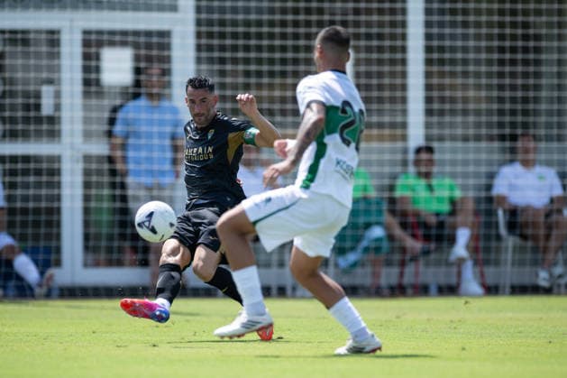Carlos Albarran of Cordoba during preseason friendly match between Elche CF v Cordoba CF played at Oliva, Valencia on July 31, 2026 in Spain Oliva Valenci Spain Copyright: xVicentexVidalx xAgenciaxLOFx