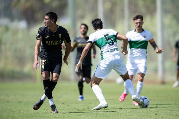 Victor Sanchez of Cordoba during preseason friendly match between Elche CF v Cordoba CF played at Oliva, Valencia on July 31, 2026 in Spain Oliva Valenci Spain Copyright: xVicentexVidalx xAgenciaxLOFx