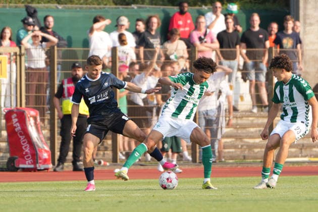 Fußball I Herren I Saison 2026-2027 I Regionalliga Nord I 1. Spieltag I SV Werder Bremen U23 - VfB Oldenburg I 31.07.2026 Rafael Brand (8, VfB Oldenburg) gegen SV Werder Bremen II Bremen Stadiongelände Platz 11 Bremen Deutschland Copyright: xLobeca JonasxBoningx