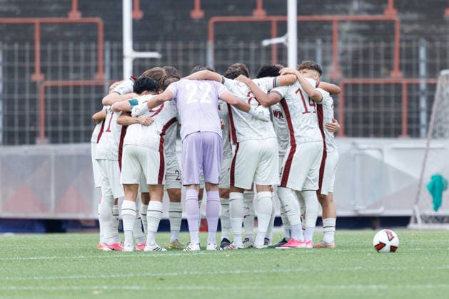Team (FC Augsburg II), Spielerkreis beim Spiel zwischen FC Augsburg II v TSV Landsberg, Fussball, Herren, Regionalliga Bayern, 2026 2027, 2.Spieltag am 31.07.2026 in Augsburg, Rosenaustadion. Bayern Deutschland