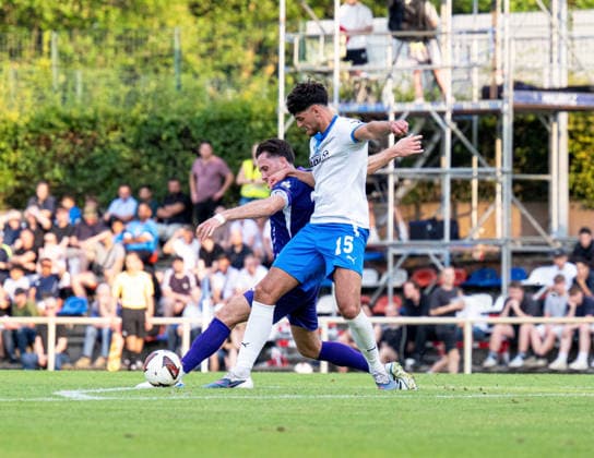 Fussball, Herren, Saison 2026 2027, Regionalliga Nordost (2. Spieltag), SV Tasmania Berlin - FC Erzgebirge Aue, v.l. Marcel Bär (Aue), Fatih Baca (Tasmania), 31.07. 2026, Copyright: xSebastianxRäppold MatthiasxKochx