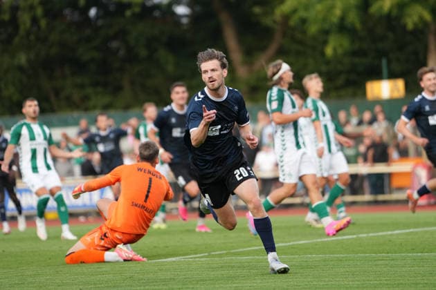 Fußball I Herren I Saison 2026-2027 I Regionalliga Nord I 1. Spieltag I SV Werder Bremen U23 - VfB Oldenburg I 31.07.2026 Tor Marc Schröder (20, VfB Oldenburg) Bremen Stadiongelände Platz 11 Bremen Deutschland Copyright: xLobeca JonasxBoningx