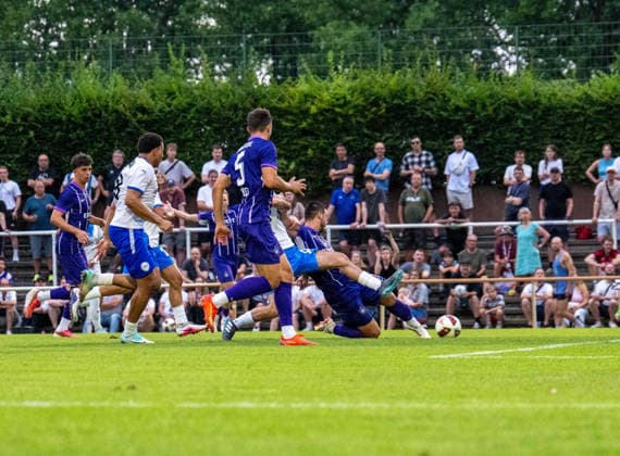Fussball, Herren, Saison 2026 2027, Regionalliga Nordost (2. Spieltag), SV Tasmania Berlin - FC Erzgebirge Aue, Patrick Kapp (Aue) erzielt das Tor zum 0:2, 31.07. 2026, Copyright: xSebastianxRäppold MatthiasxKochx
