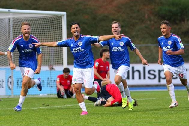 Regionalliga West: Bonner SC - Rot-Weiß Oberhausen ** NUR FÜR REDAKTIONELLE ZWECKE ** EDITORIAL USE ONLY **<p>Ausgelassener Jubel nach dem 2:1 durch Arda Süne. Bonner SC - RWO Ort: Bonn, Sportpark Nord Datum: 31.07.2026 Deutschland NRW Bonn Copyright: MichaxKorb
