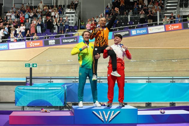 July 31, 2026, Glasgow, Scotland, Great Britain: Gold medal winner Mohd Azizulhasni AWANG of Malaysia is carried by silver and bronze medal winners Leigh HOFFMAN of Australia and Harry LEDINGHAM-HORN of England during the Track cycling, Rad, Radsport, Bahnrad, Bahn Men s Keirin Medal Ceremony of the Commonwealth Games Glasgow 2026 in Glasgow, Scotland. Commowealth Games 2026: Track Cycling  - ZUMAc179 20260731_zep_c179_164 Copyright: xMickaelxChavetx