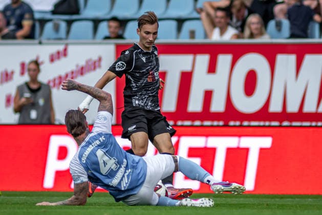 Chemnitz, Deutschland 31. Juli 2026: Regionalliga Nordost - 2026 2027 - Sp. 2 - Chemnitzer FC gegen BFC Preussen Im Bild: v. li. im Zweikampf Jan Löhmannsröben Loehmannsroeben (CFC) und Luca Butkovic (BFC) Copyright: xFotostandx xNachtigallx