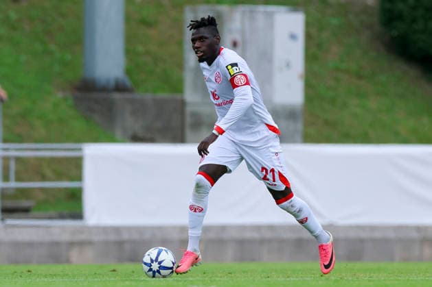 Danny da Costa (1. FSV Mainz 05) controls the ball during the pre-season friendly match between 1. FSV Mainz 05 and Shabab Al Ahli at Grenzlandstadium Arena on July 31, 2026 in Kufstein, Austria. (Photo by Marco Steinbrenner DeFodi Images) -