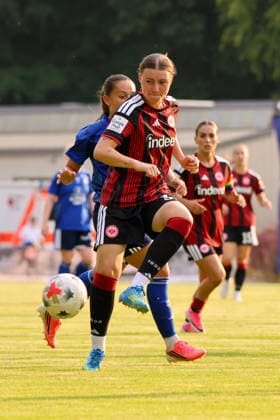 Bad Nauheim, Deutschland: 31.07.2026 - Testspiel - Eintracht Frankfurt Frauen vs. Racing Club de Strasbourg Im Bild: Tessa Zimmermann (SGE) Copyright: HMBxMedia MadeleinexFantini