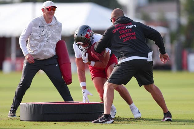 July 31, 2026: Tampa Bay Buccaneers tight end Bauer Sharp (84) during training camp at AdventHeath Training Center in Tampa, FL. Taylor McFee CSM Tampa USA - ZUMAc04_ 20260731_zma_c04_242 Copyright: xTaylorxMcfeex