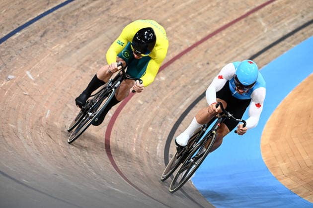 Glasgow 2026 Commonwealth Games Picture by Olly Hassell SWpix.com - 01 08 2026 - Glasgow 2026 Commonwealth Games - Track cycling, Rad, Radsport, Bahnrad, Bahn and Para Track Cycling - Sir Chris Hoy Velodrome, Glasgow, Scotland - Men s Sprint 1 8 Finals - Leigh Hoffman of Australia, Cole Dempster of Canada Glasgow Sir Chris Hoy Velodrome Scotland Copyright: x xSWpix.comx(t axPhotographyxHubxLtd)xOllyxHassell SWpix.comx SWP-3030-16967