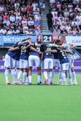 Fussball, 3.Liga Saison 2026 2027 Testspiel Sparta Rotterdam - MSV Duisburg 01.08.2026, Sparta Stadion Het Kasteel Teamkreis MSV Duisburg Rotterdam Sparta Stadion Het Kasteel Niederlande