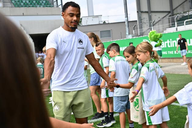01.08.2026 - SpVgg Greuther Fürth Fuerth - Mannschaftsvorstellung Saisoneröffnung 2026 2027 - - xwoxzix - Sacha Banse Bansé (6, SpVgg Greuther Fürth )