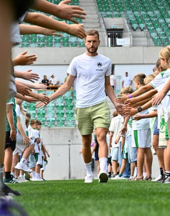 01.08.2026 - SpVgg Greuther Fürth Fuerth - Mannschaftsvorstellung Saisoneröffnung 2026 2027 - - xwoxzix - Dennis Srbeny (7, SpVgg Greuther Fürth )