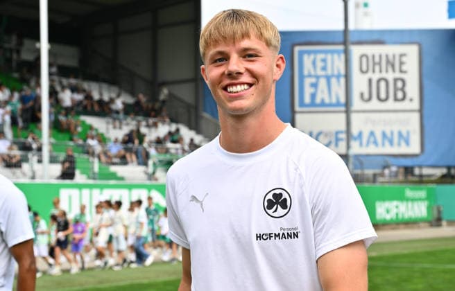 01.08.2026 - SpVgg Greuther Fürth Fuerth - Mannschaftsvorstellung Saisoneröffnung 2026 2027 - - xwoxzix - Florian Hellstern (1, SpVgg Greuther Fürth )