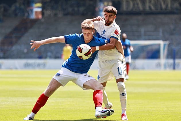 01.08.2026, xtvx, Fussball Testspiel, SV Darmstadt 98 - FC Portsmouth v.l. Zweikampf, Duell, duel, tackle, compete Ibrahim El Kadiri (SV Darmstadt 98) Terry Devlin (FC Portsmouth) (DFL DFB REGULATIONS PROHIBIT ANY USE OF PHOTOGRAPHS as IMAGE SEQUENCES and or QUASI-VIDEO) Darmstadt