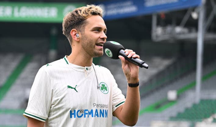 01.08.2026 - SpVgg Greuther Fürth Fuerth - Mannschaftsvorstellung Saisoneröffnung 2026 2027 - - xwoxzix - Julian Pecher ( Stadionsprecher)