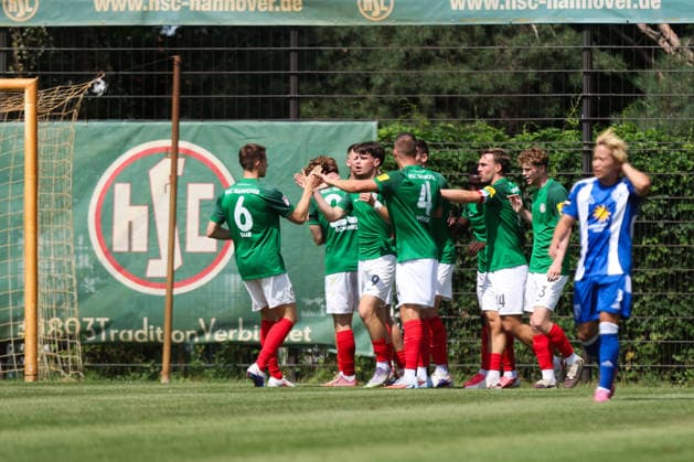 01.08.2026, Fussball, Herren, Regionalliga Nord, 1. Spieltag, HSC Hannover - BSV Kickers Emden Torjubel zum 1:1 durch Finn Hoffmann (9 HSC Hannover)