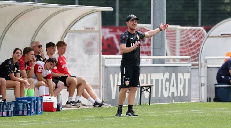 2026.08.01, Deutschland, Stuttgart, Fußball VfB Stuttgart II vs. FC Astoria Walldorf, Trainer Nico Willig (VfBII)