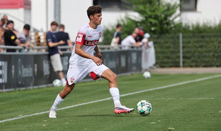 2026.08.01, Deutschland, Stuttgart, Fußball VfB Stuttgart II vs. FC Astoria Walldorf, Lauri Penna (VfB)