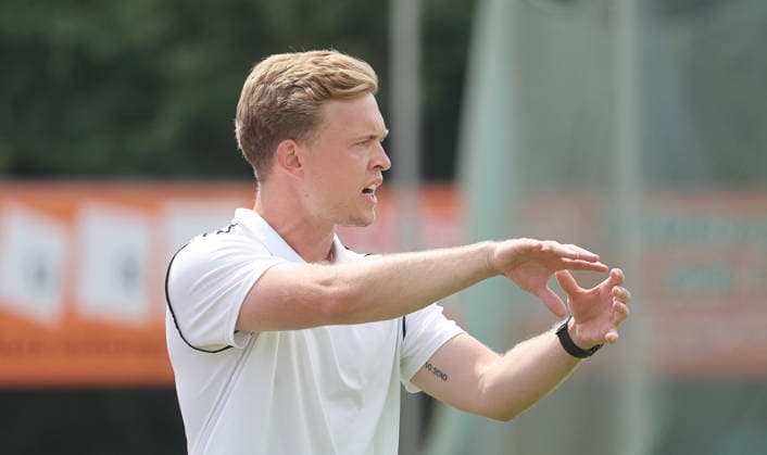 Freiberg , Fußball U19 DFB Pokal Junioren SGV Heilbronn-Freiberg vs. VfL Wolfsburg , Niklas Bräuer ( Wolfsburg )
