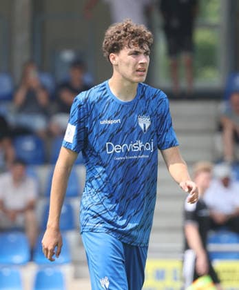 Freiberg , Fußball U19 DFB Pokal Junioren SGV Heilbronn-Freiberg vs. VfL Wolfsburg , Lennard Sposato ( SGV )