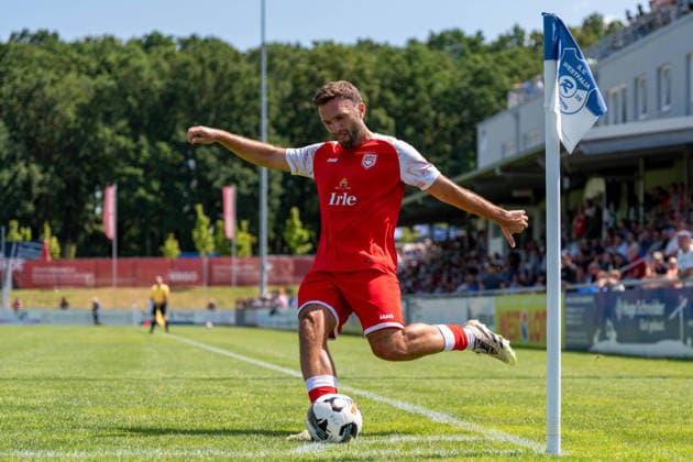 Fußball Regionalliga Staffel West 1. Spieltag SV Westfalia Rhynern - Sportfreunde Siegen am 01.08.2026 im Kümpel + Hellmeister Arena im Westfalia Sportpark in Hamm-Rhynern Eros Dacaj ( Siegen )