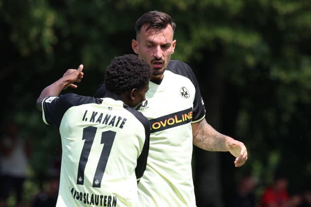 01.08.2026, xrekx, Fussball Testspiel, FC Metz - 1.FC Kaiserslautern v.l. Torjubel nach dem Tor zum celebrating the goal celebrate 0:2 durch Mergim Berisha (1.FC Kaiserslautern) mit Ibrahim Kanate (1.FC Kaiserslautern) (DFL DFB REGULATIONS PROHIBIT ANY USE OF PHOTOGRAPHS as IMAGE SEQUENCES and or QUASI-VIDEO) Metz
