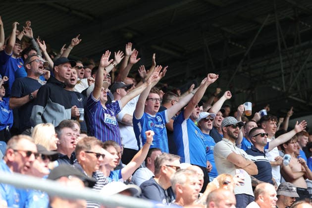 2026.08.01 Darmstadt, Testpiel SV Darmstadt 98 - FC Portsmouth v.l. FC Portsmouth Fans Copyright: HMBxMedia JoaquimxFerreira