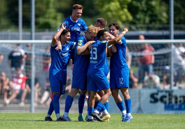 Fußball Regionalliga Staffel West 1. Spieltag SV Westfalia Rhynern - Sportfreunde Siegen am 01.08.2026 im Kümpel + Hellmeister Arena im Westfalia Sportpark in Hamm-Rhynern Torubel Rhynern zum 2:1