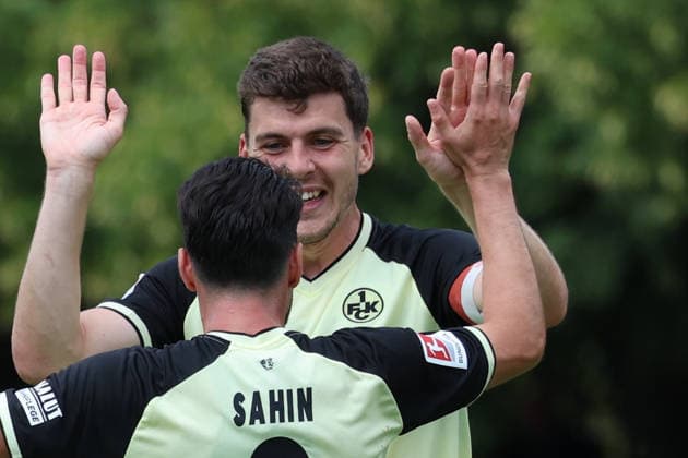 01.08.2026, xrekx, Fussball Testspiel, FC Metz - 1.FC Kaiserslautern v.l. Torjubel nach dem Tor zum celebrating the goal celebrate 0:3 durch Semih Sahin (1.FC Kaiserslautern) mit Jacob Rasmussen (1.FC Kaiserslautern) (DFL DFB REGULATIONS PROHIBIT ANY USE OF PHOTOGRAPHS as IMAGE SEQUENCES and or QUASI-VIDEO) Metz