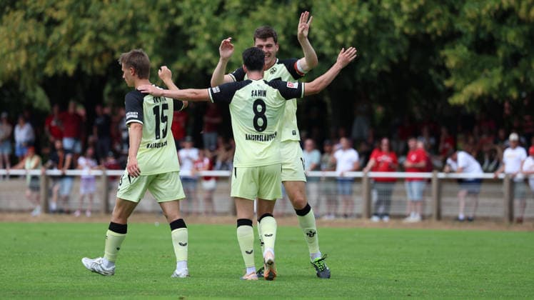 01.08.2026, xrekx, Fussball Testspiel, FC Metz - 1.FC Kaiserslautern v.l. Torjubel nach dem Tor zum celebrating the goal celebrate 0:3 durch Semih Sahin (1.FC Kaiserslautern) Jacob Rasmussen (1.FC Kaiserslautern) (DFL DFB REGULATIONS PROHIBIT ANY USE OF PHOTOGRAPHS as IMAGE SEQUENCES and or QUASI-VIDEO) Metz