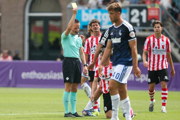 2026-08-01 Sparta Rotterdam v MSV Duisburg - Pre Season Friendly ROTTERDAM, NETHERLANDS - AUGUST 1: Referee Niels Boel shows the yellow card to Shunsuke Mito of Sparta Rotterdam during the Pre Season Friendly match between Sparta Rotterdam and MSV Duisburg at Sparta-stadion Het Kasteel on August 1, 2026 in Rotterdam, Netherlands. Rotterdam Sparta-stadion Het Kasteel Netherlands Content not available for redistribution in The Netherlands directly or indirectly through any third parties. Copyright: xHansxvanxderxValkx