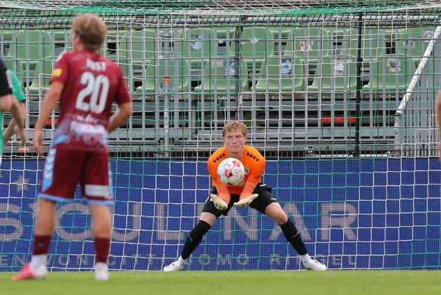 01.08.26, GER, Regionalliga Nord, Fussball, 1. Spieltag, Saison 2026 2027, Dietmar-Scholze-Stadion an der Lohmuehle, VfB Luebeck vs SC Weiche Flensburg Torwart Parade von Torwart Finn Böhmker Finn Boehmker (VfB Luebeck 01) Foto nordphoto GmbH Tauchnitz Luebeck Dietmar-Scholze-Stadion an der Lohmuehle SH Germany Copyright: xnordphotoxGmbHx xTauchnitzx