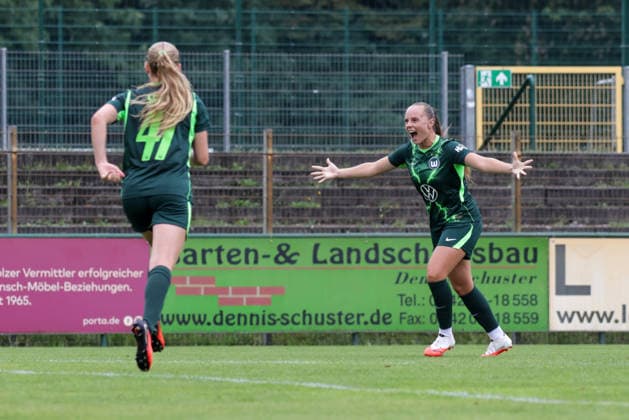 01.08.2026, xgrfx, Fussball Testspiel Frauen , RB Leipzig - VfL Wolfsburg v.l. Tor, Lou Bogaert zum 0:3 (VfL Wolfsburg) (DFL DFB REGULATIONS PROHIBIT ANY USE OF PHOTOGRAPHS as IMAGE SEQUENCES and or QUASI-VIDEO) Leipzig