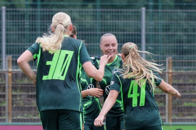 01.08.2026, xgrfx, Fussball Testspiel Frauen , RB Leipzig - VfL Wolfsburg v.l. Tor, Lou Bogaert zum 0:3 (VfL Wolfsburg) (DFL DFB REGULATIONS PROHIBIT ANY USE OF PHOTOGRAPHS as IMAGE SEQUENCES and or QUASI-VIDEO) Leipzig