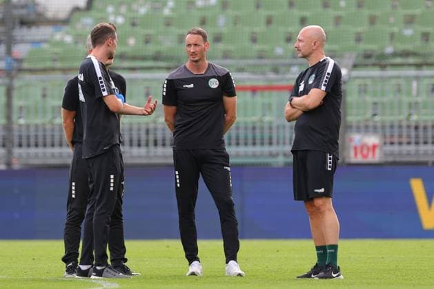 01.08.26, GER, Regionalliga Nord, Fussball, 1. Spieltag, Saison 2026 2027, Dietmar-Scholze-Stadion an der Lohmuehle, VfB Luebeck vs SC Weiche Flensburg Spielende Endstand 1:1. Mitte Trainer Kevin Rodewald (VfB Luebeck) Foto nordphoto GmbH Tauchnitz Luebeck Dietmar-Scholze-Stadion an der Lohmuehle SH Germany Copyright: xnordphotoxGmbHx xTauchnitzx