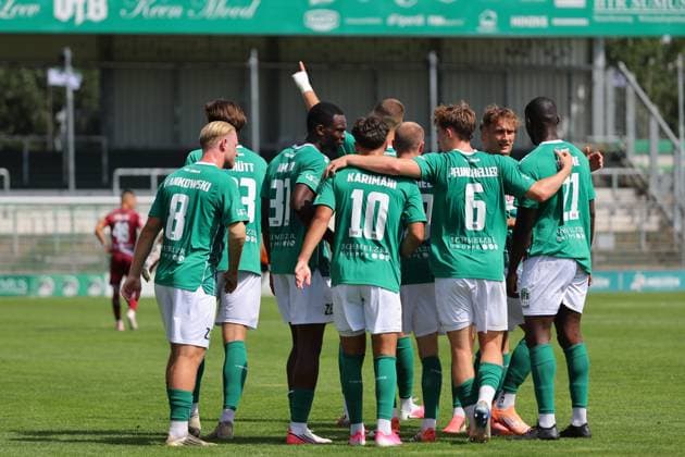 01.08.26, GER, Regionalliga Nord, Fussball, 1. Spieltag, Saison 2026 2027, Dietmar-Scholze-Stadion an der Lohmuehle, VfB Luebeck vs SC Weiche Flensburg Torjubel Jubel. Torschütze Torschuetze Selim Ajkic (VfB Luebeck 09) jubelt ueber das Tor zum 1:0. Foto nordphoto GmbH Tauchnitz Luebeck Dietmar-Scholze-Stadion an der Lohmuehle SH Germany Copyright: xnordphotoxGmbHx xTauchnitzx